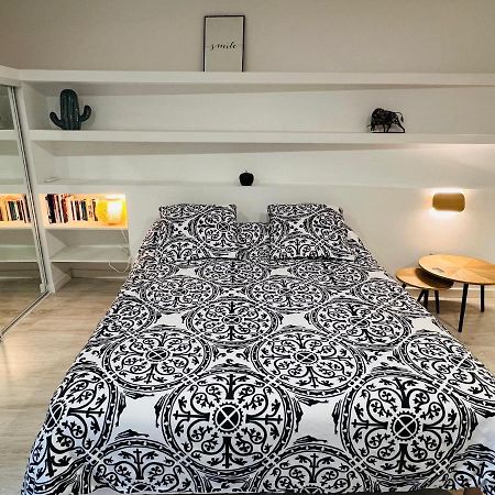 Feel@Home Nemausus « Le 42 » Ним Экстерьер фото