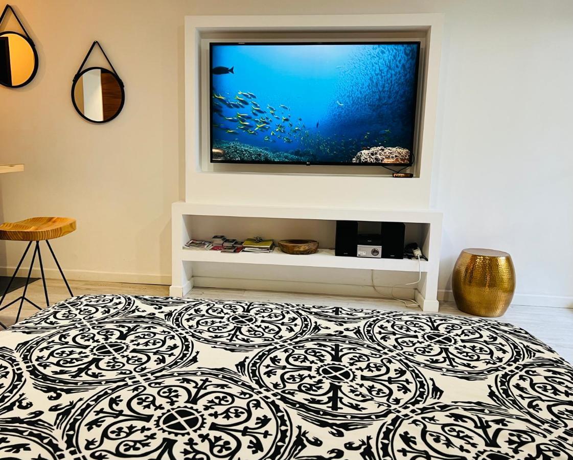 Feel@Home Nemausus « Le 42 » Ним Экстерьер фото